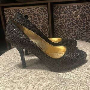 Nina Glitter, Sequins Heel Shoe. Size M 8